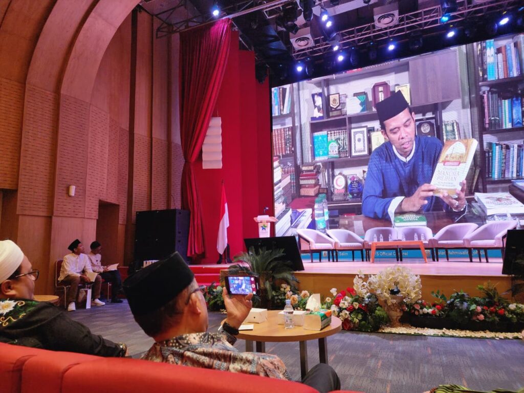 Peluncuran Buku Petunjuk Manusia Pilihan; Jalan Indonesia Mengakhiri Kegelapan